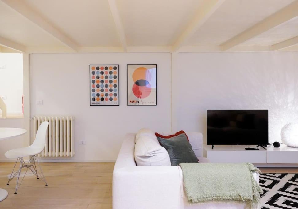 Apartamento Navigli-Bocconi Spazio Luce Design Milán Exterior foto